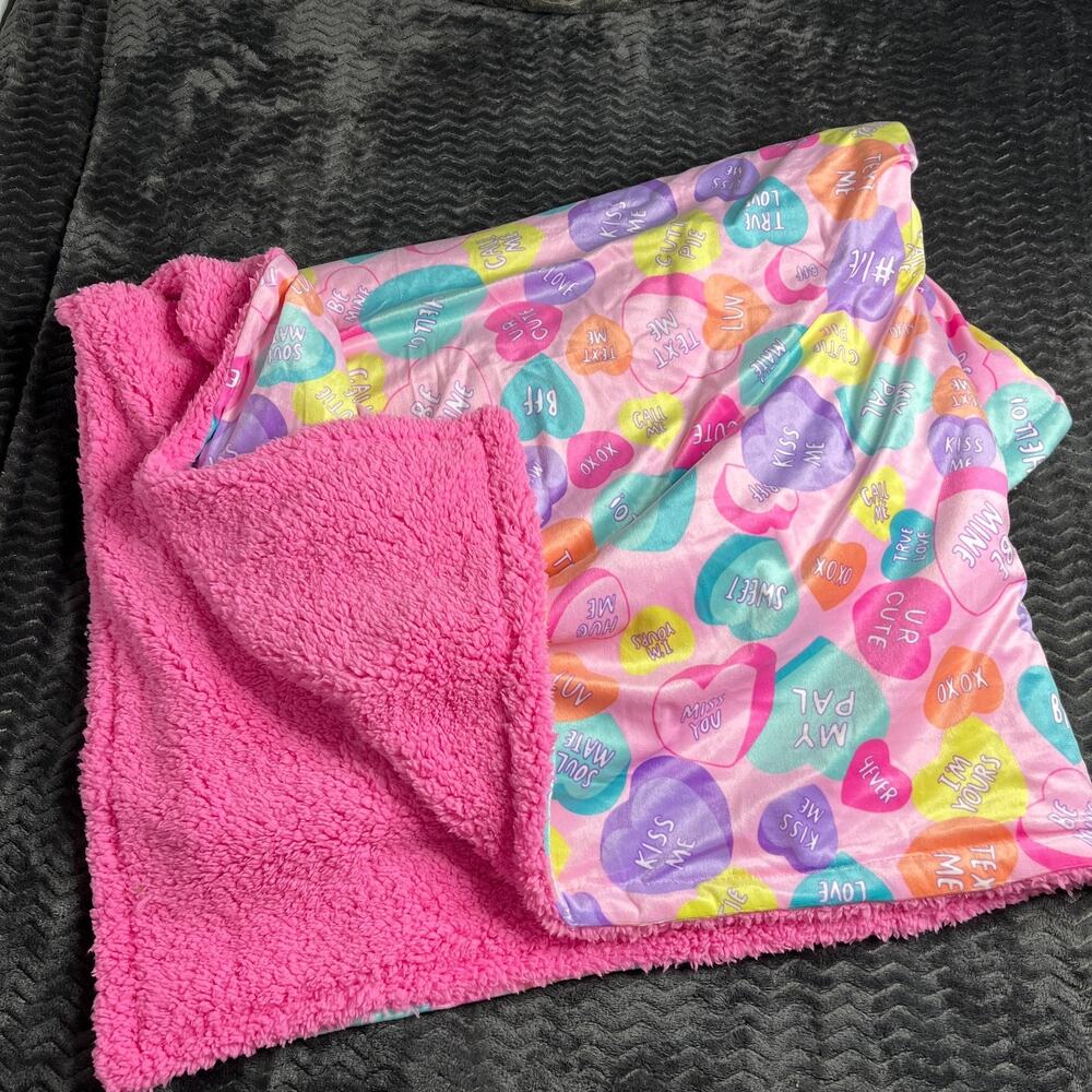 Claires Sweethearts blanket fleece throw blanket 60x60''